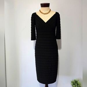 ADRIANNA PAPELL ruched black vneck midi dress with half sleeves. Size 4